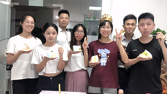 意合云祝漂亮小姐姐生日快樂！